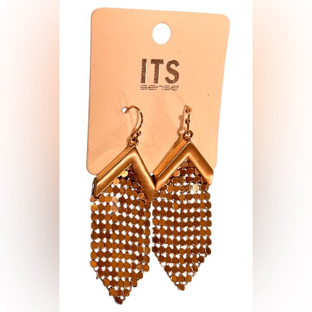 ITS Mesh Gold Dangle Earrings